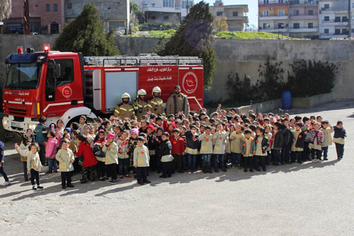 مدارس المهدي (عج) تستقبل رجال الإطفاء